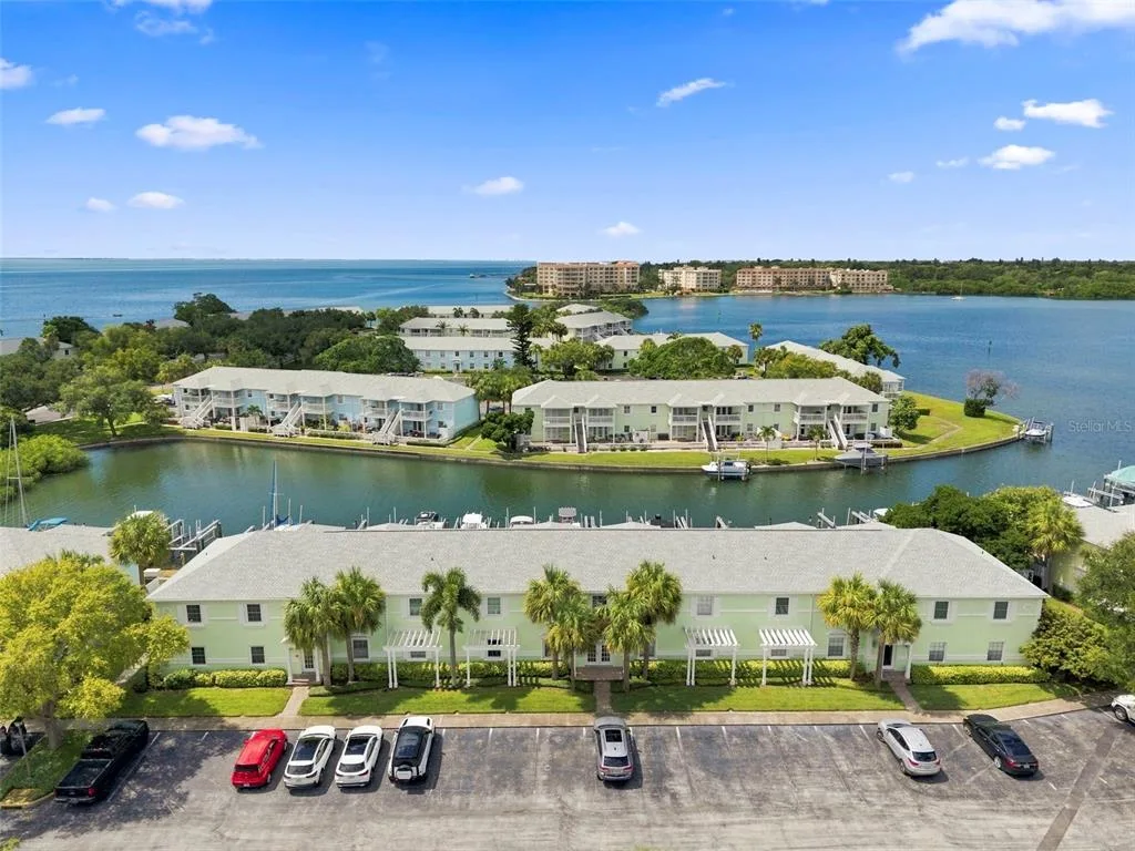 Waterside At Coquina Key South
