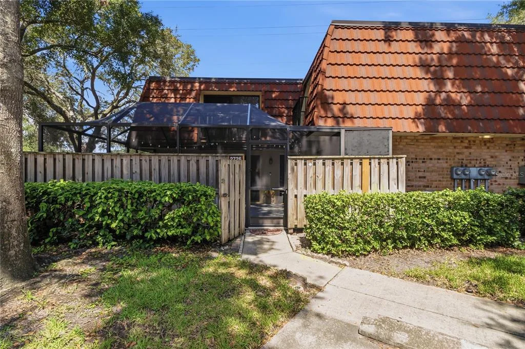 Wedge Wood Of Palm Harbor