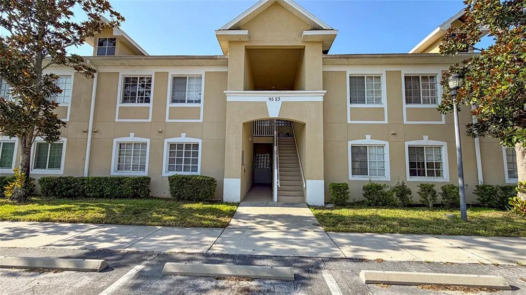 Villages Of Bloomingdale Condo