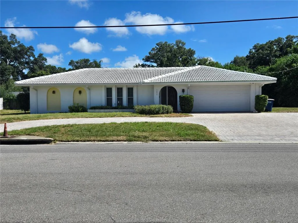 Country Club Estates