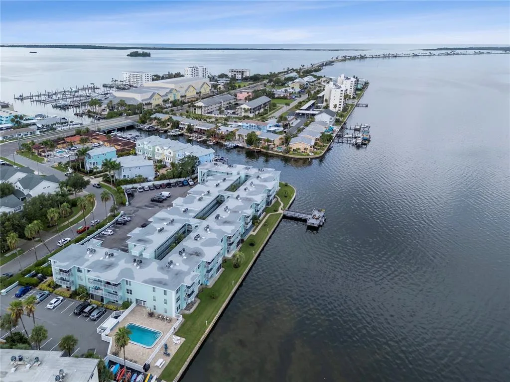 Dolphin Pointe Of Dunedin Condo