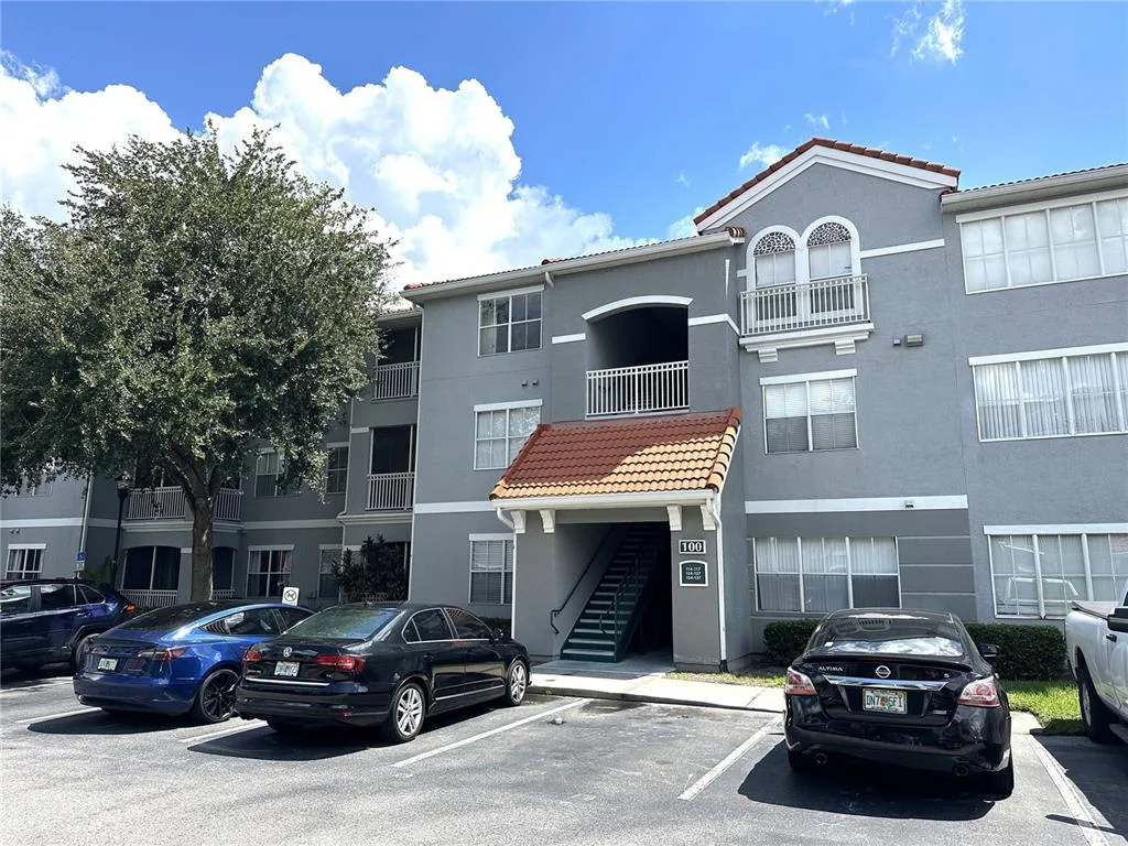 The Enclave At Richmond Place