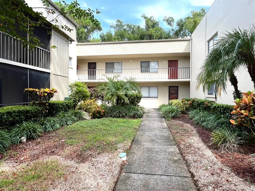 Fox Chase West Condo