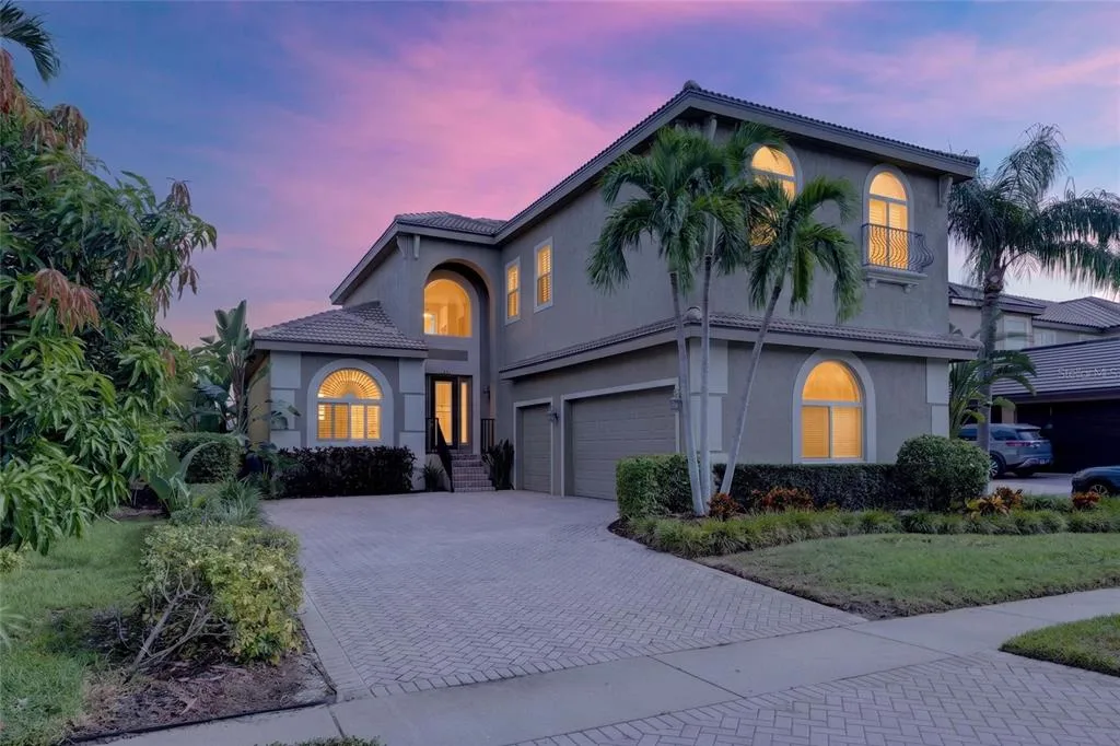 Symphony Isles Unit Three