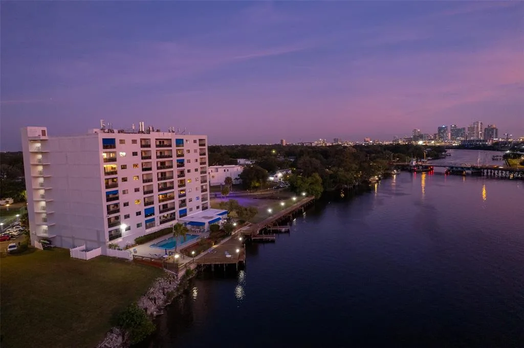 Dockside A Condo