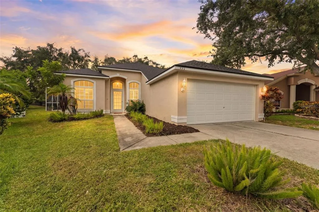 Grassy Pointe -