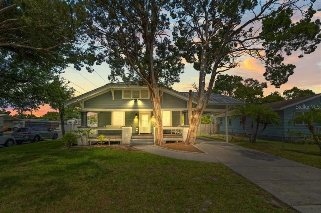 Pinecrest Villa