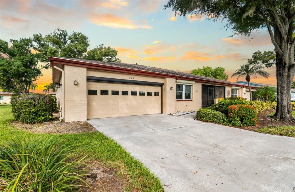 Lancaster Iii Condo