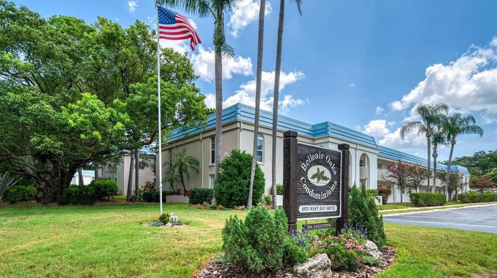 Belleair Oaks Condo