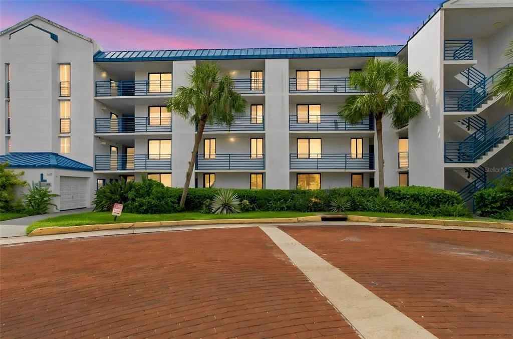 The Marina Club Of Tampa Build