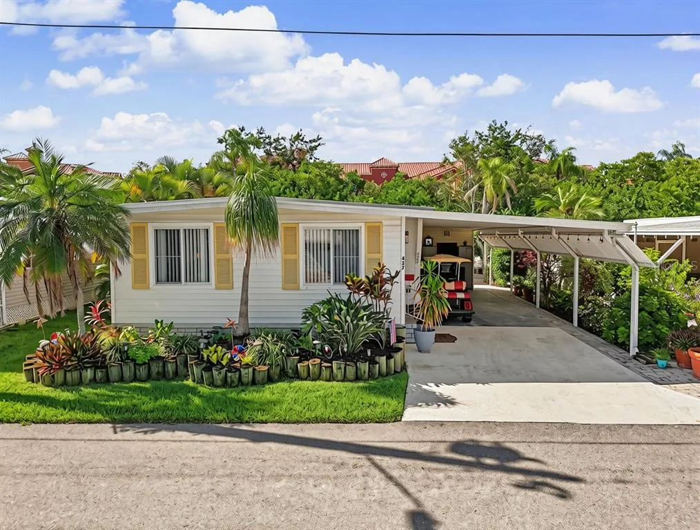 Bay Aristocrat Village Mobile Home Park