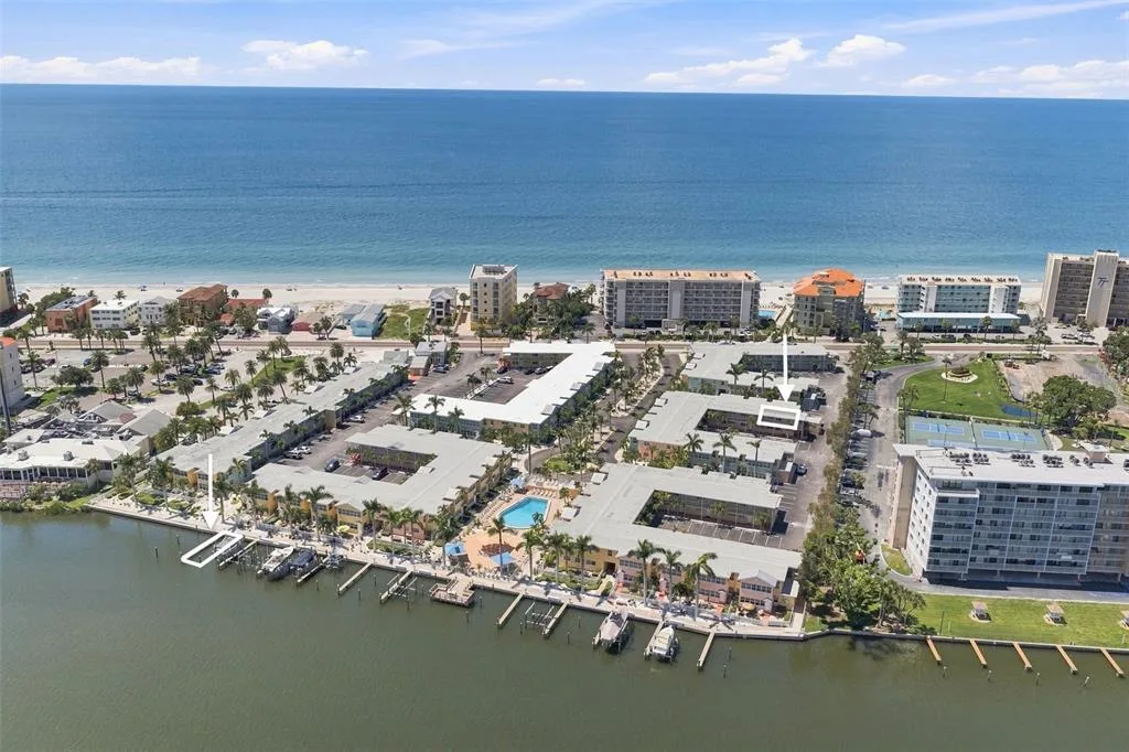 Barefoot Beach Resort Of Indian Shores