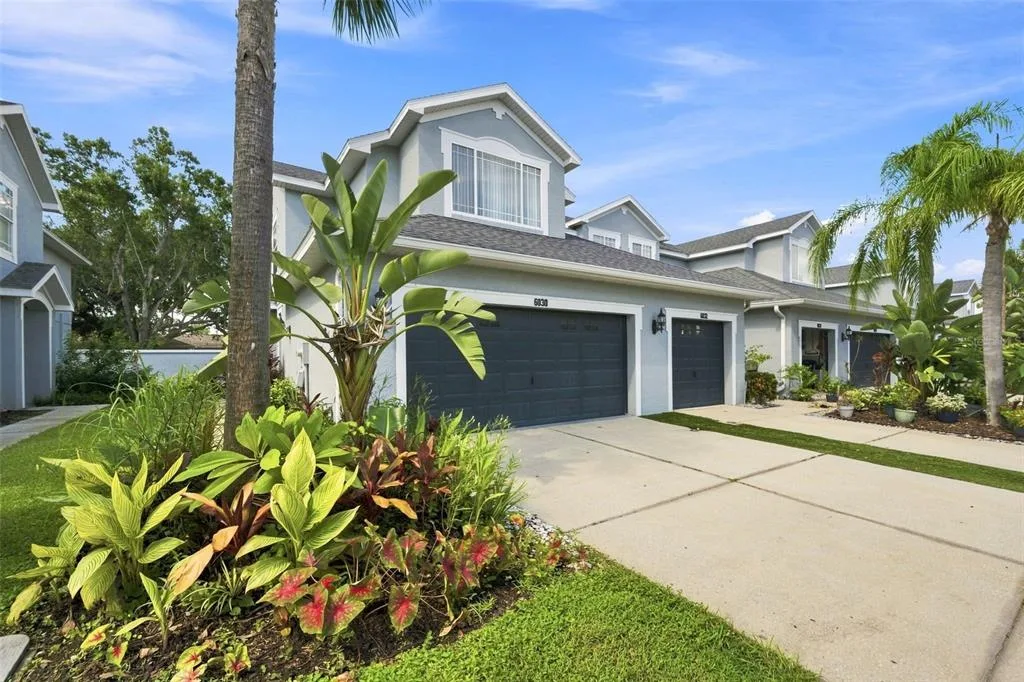 Townhomes At Parkside