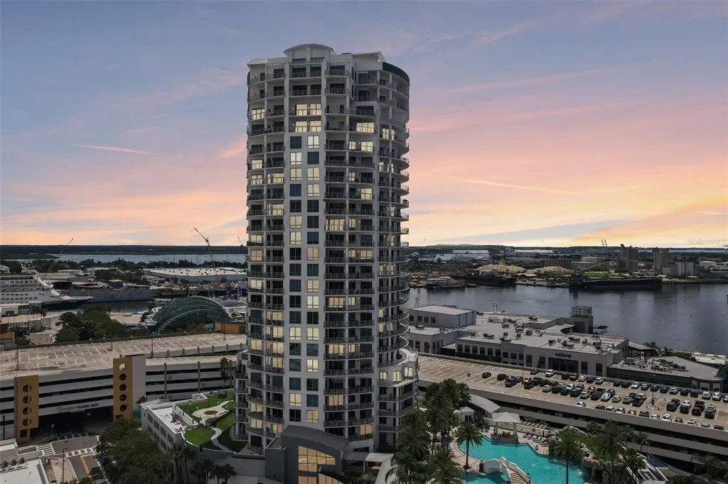Towers Of Channelside Condomin