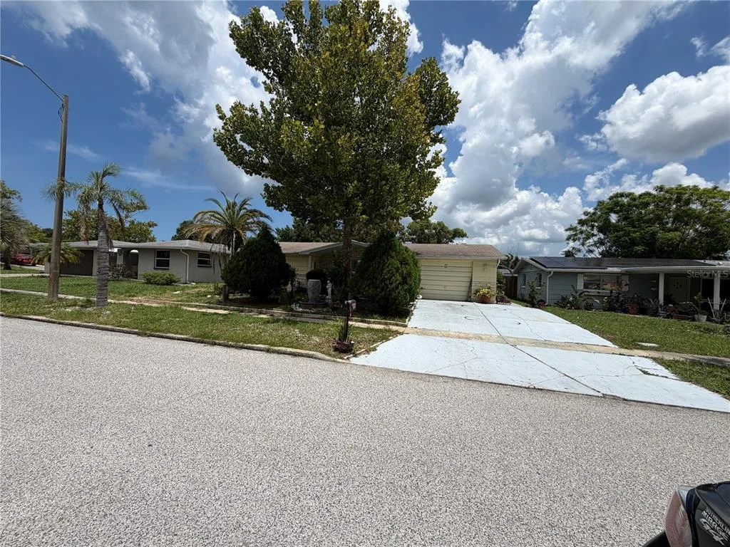 Holiday Gardens Estates