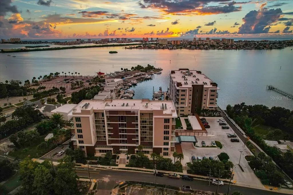 Marina Bay Master Condo