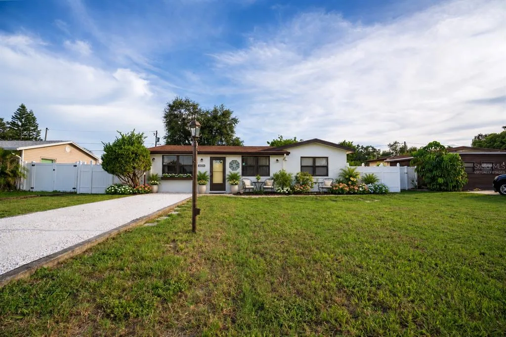 Orange Estates Of St Pete 1st
