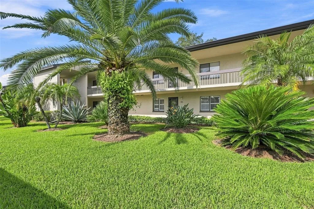 East Lake Woodlands Condo