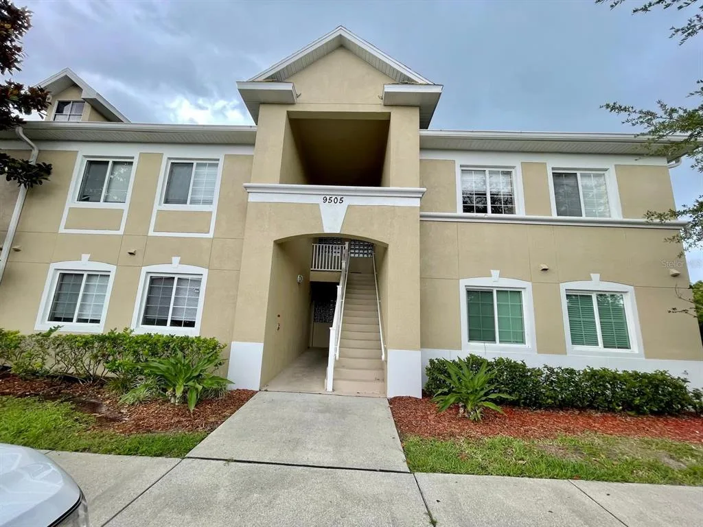 Villages Of Bloomingdale Condo