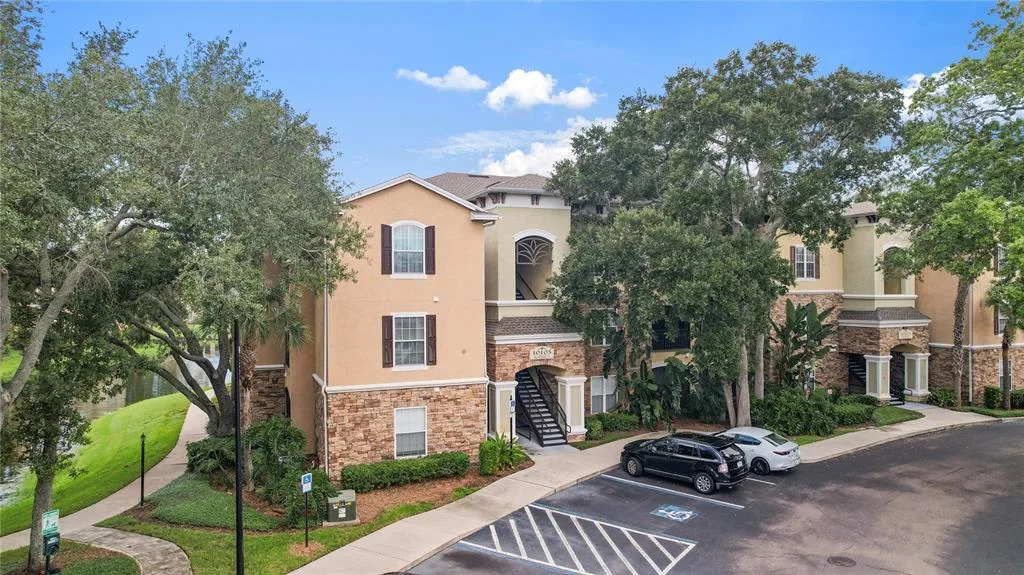 Courtney Palms Condo