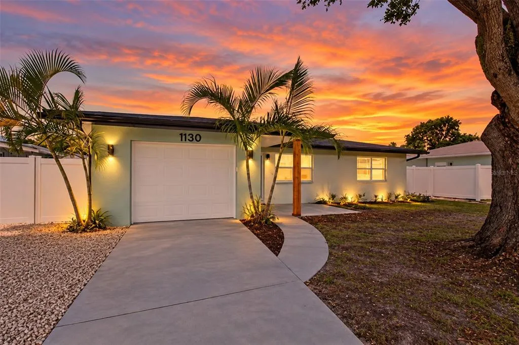 Largo Lake Villas