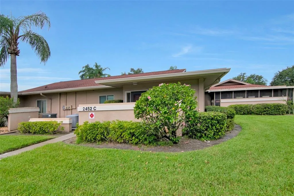 Laurelwood Condo I