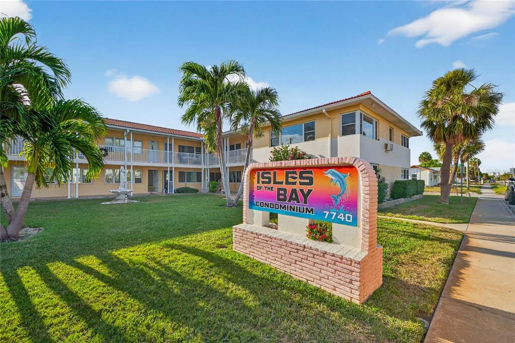 Bay Isles Condo