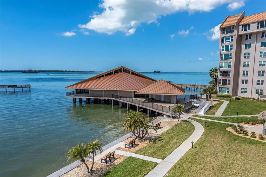 Edgewater Arms 1st Condo