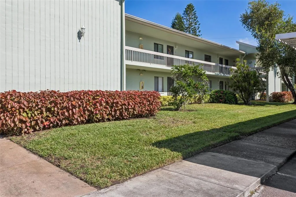 East Lake Woodlands Condo