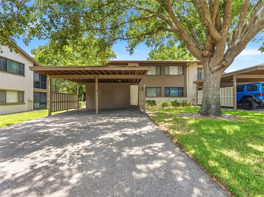 Beacon Woods Wedgewood Condo
