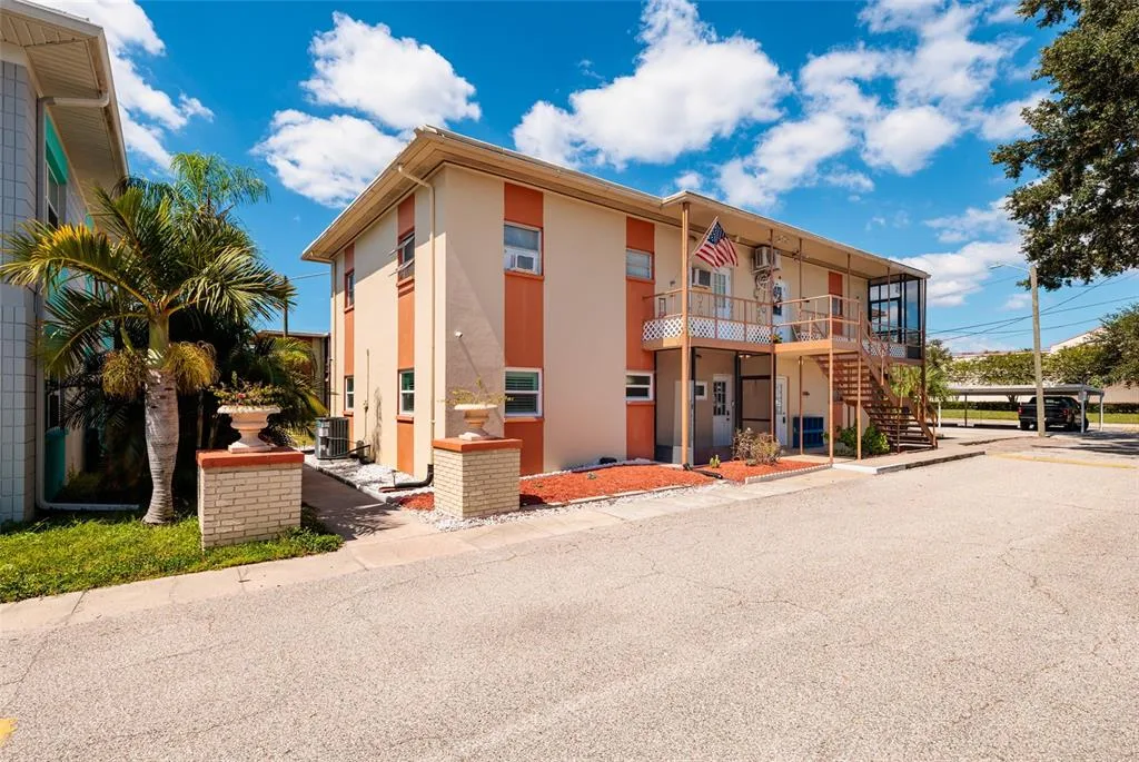 Palm Gardens Condo