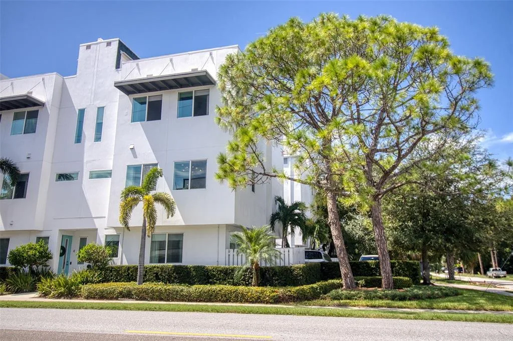 South Macdill Twnhms