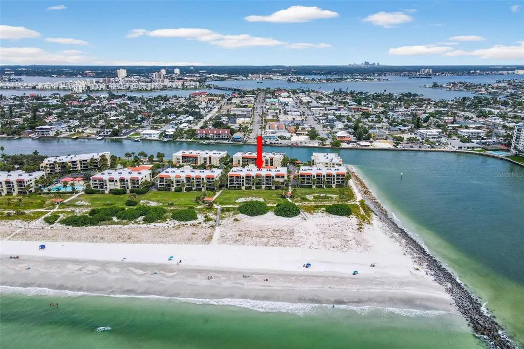 Lands End At Sunset Beach Condo
