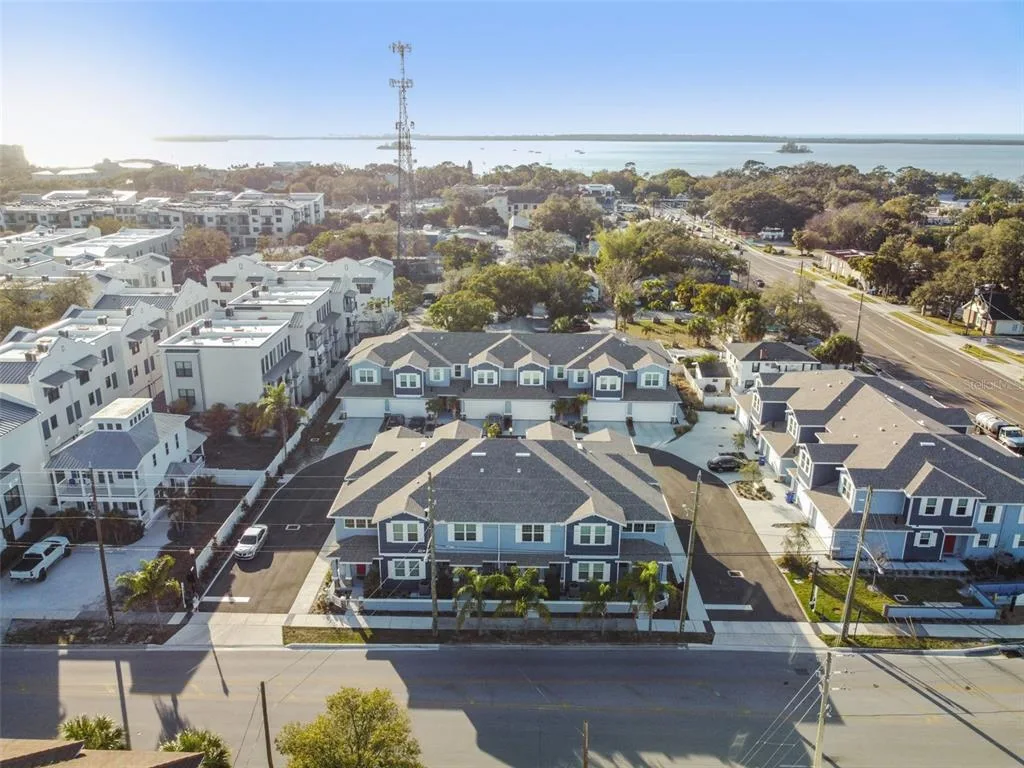 Townhomes At Highland Crossing