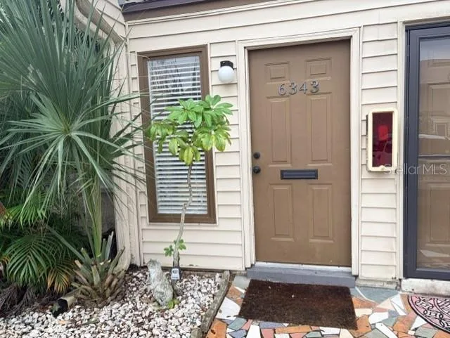 Barkwood Square Condo