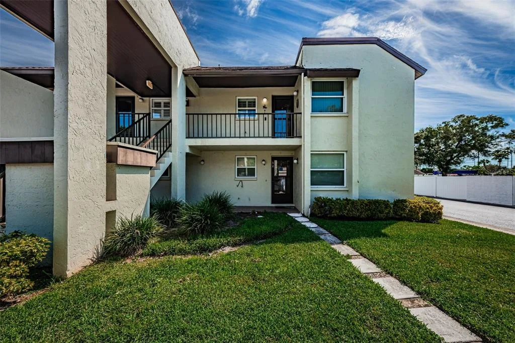 Willowbrook Condo