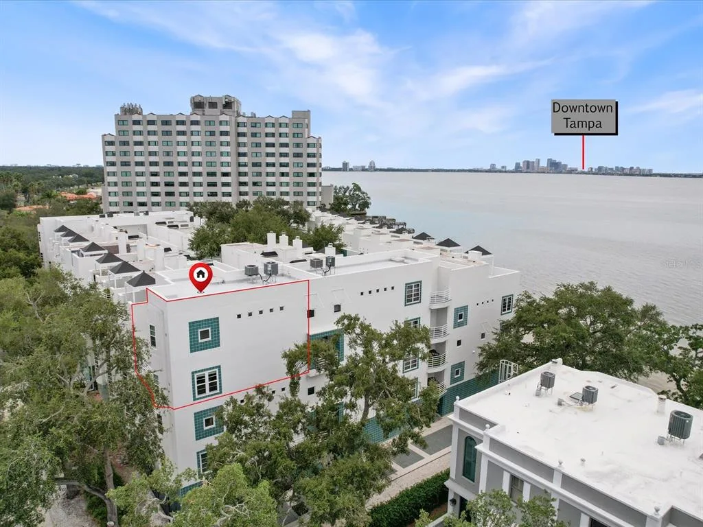 Bayshore On The Blvd A Co