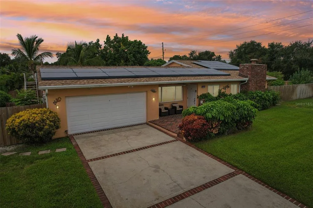 Bay Colony Estates