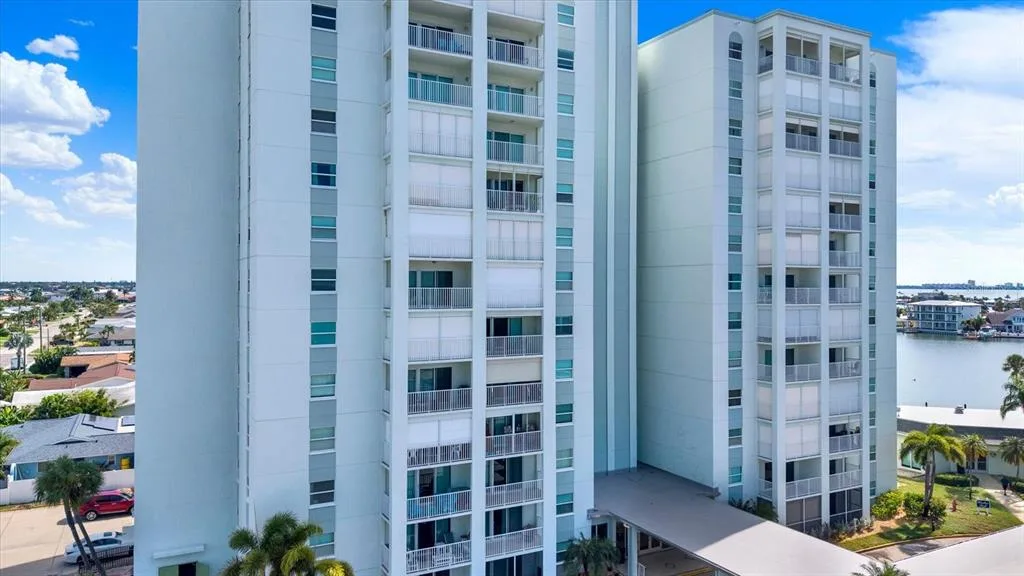 Three Palms Pointe Condo