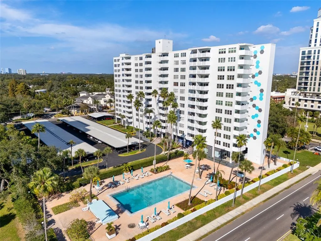 Harbour House Condo