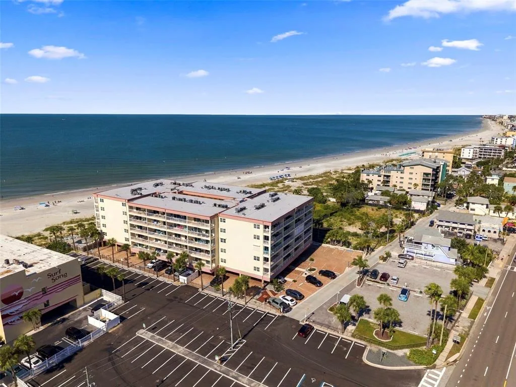 Madeira Norte Condo