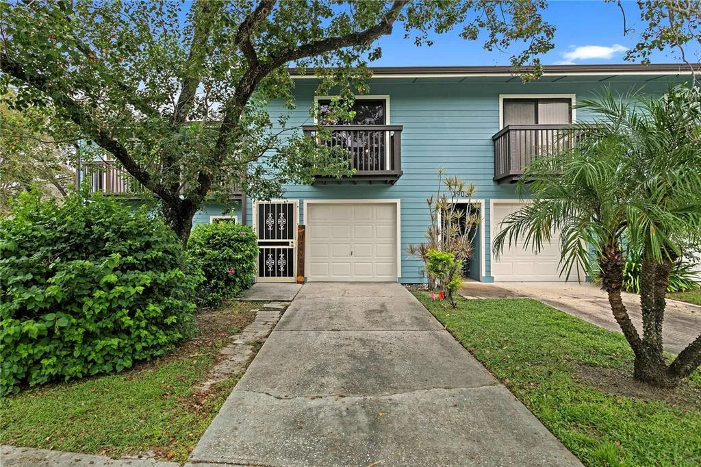Lake Forest Condo