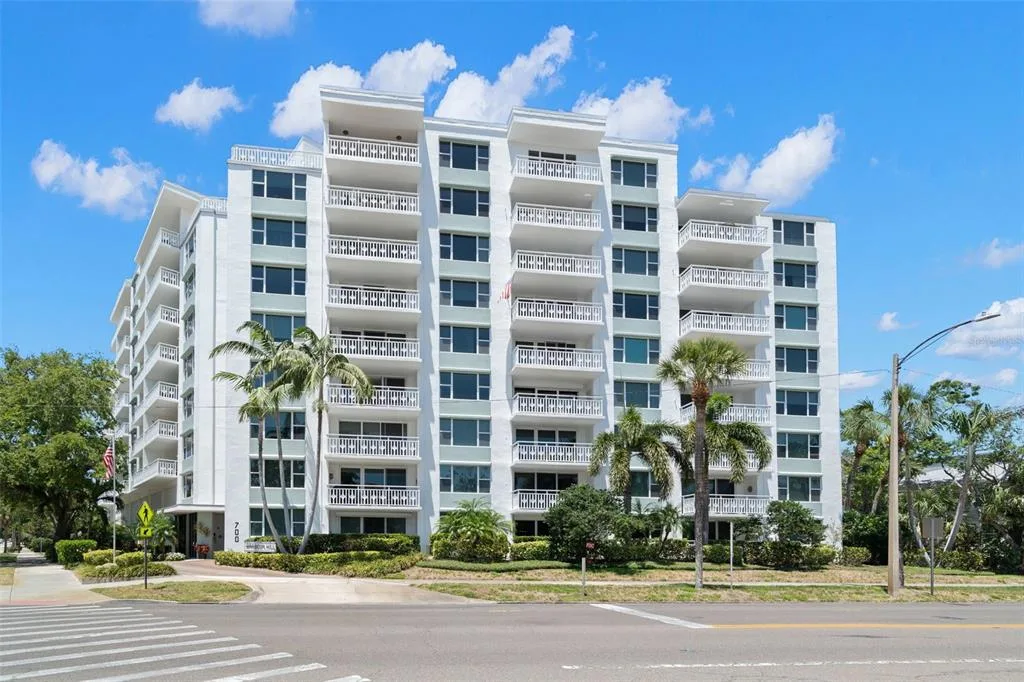 Harbour Hill Condo