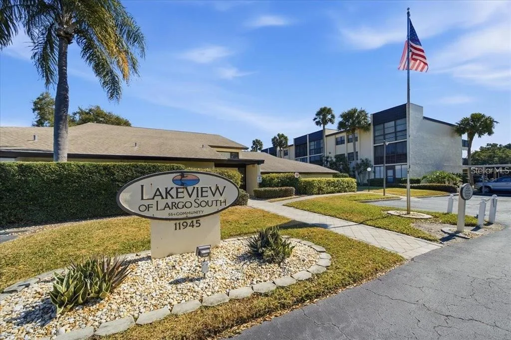Lakeview Of Largo South Condo