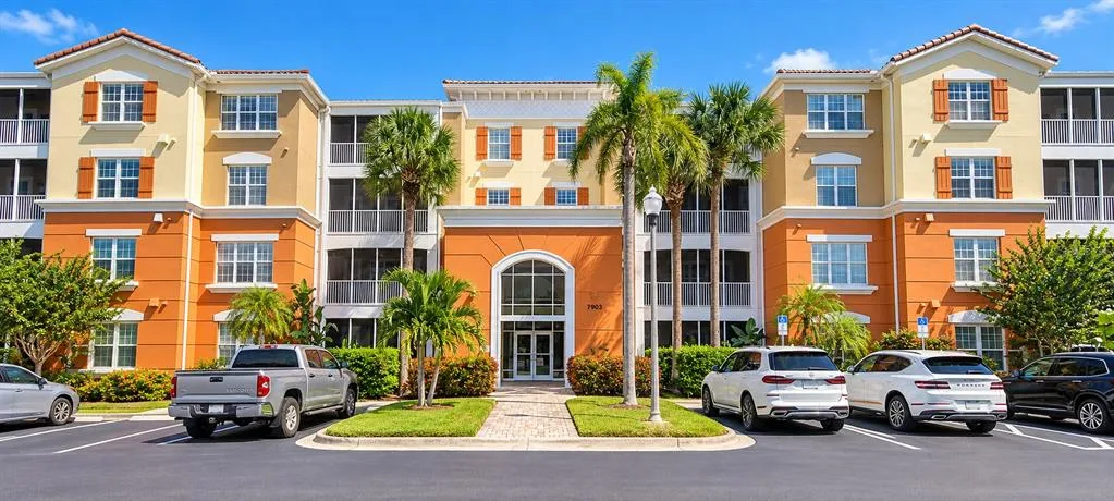 Monterey At Lake Seminole Condo