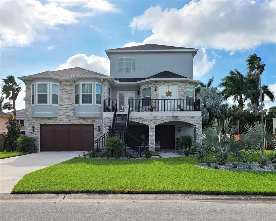 Broadwater Bayview Estate