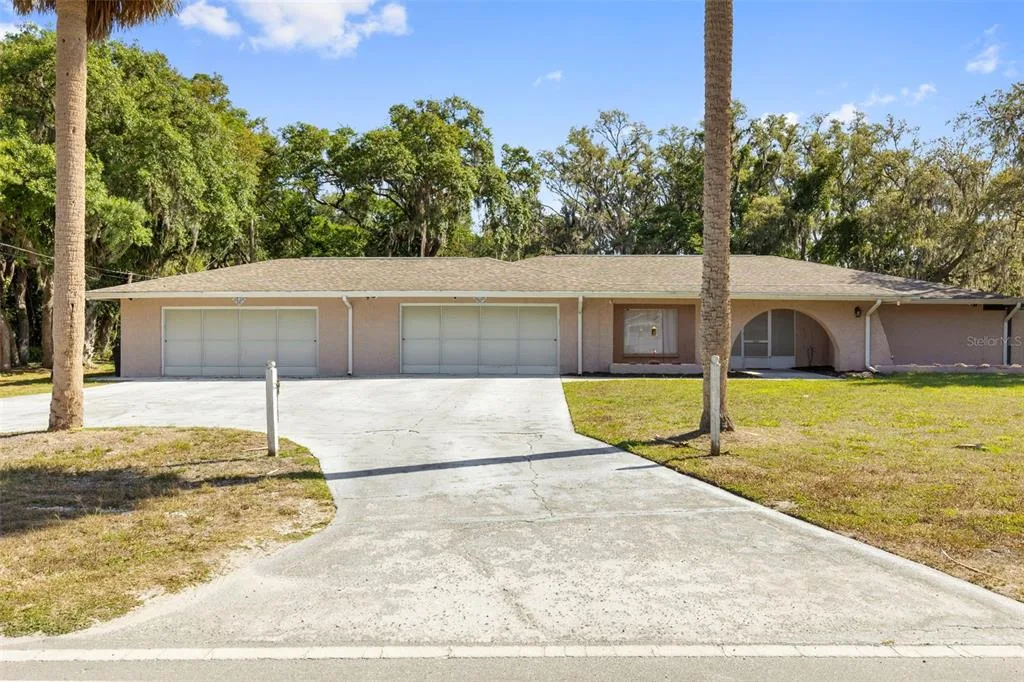 Moon Lake Estates