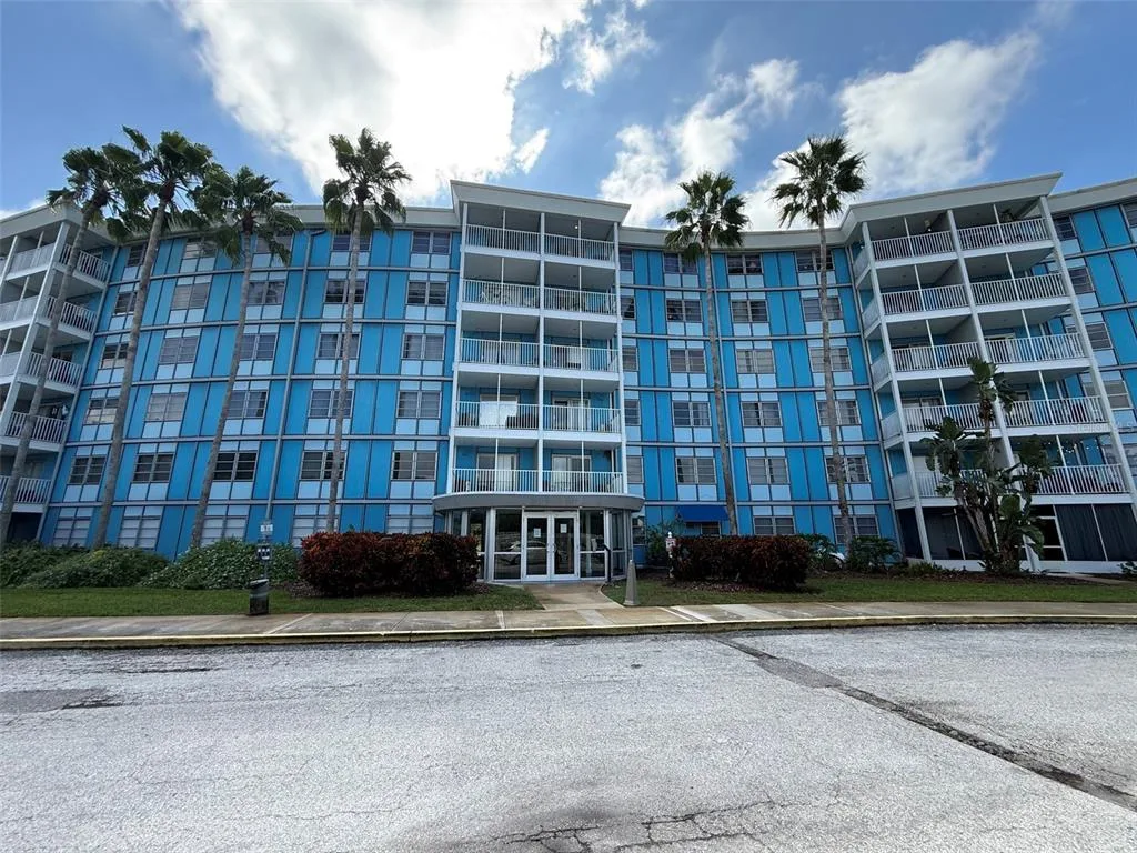 Wave The Condo